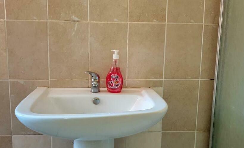 Pension Borokoroko Guest House