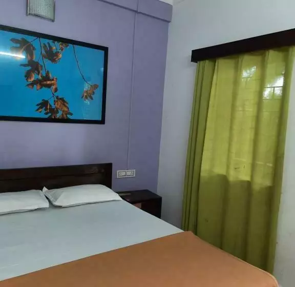 ペンション Cherry Blossom Guest House