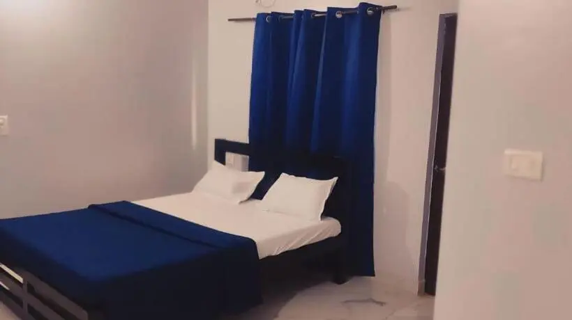 ペンション Cherry Blossom Guest House