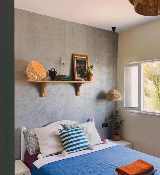 پانسیون El Moja Surfhouse