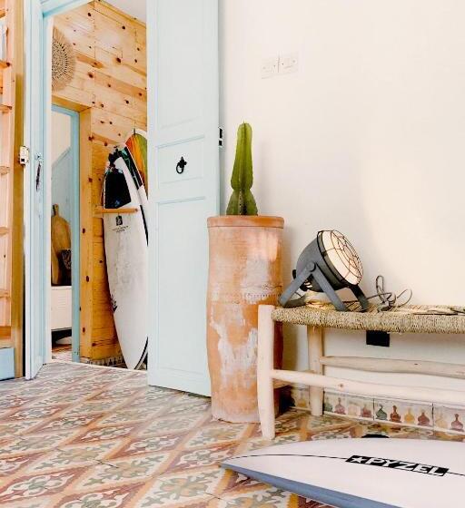 پانسیون El Moja Surfhouse