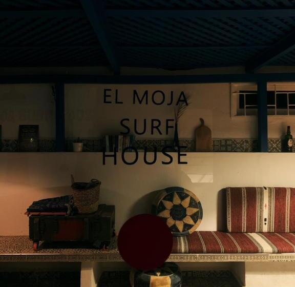 پانسیون El Moja Surfhouse