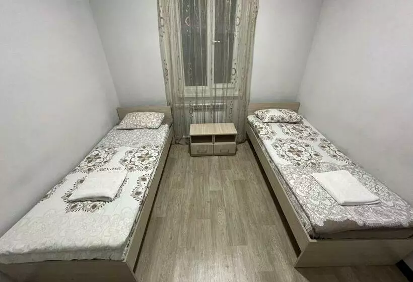 هاستل Bishkek Backpackers