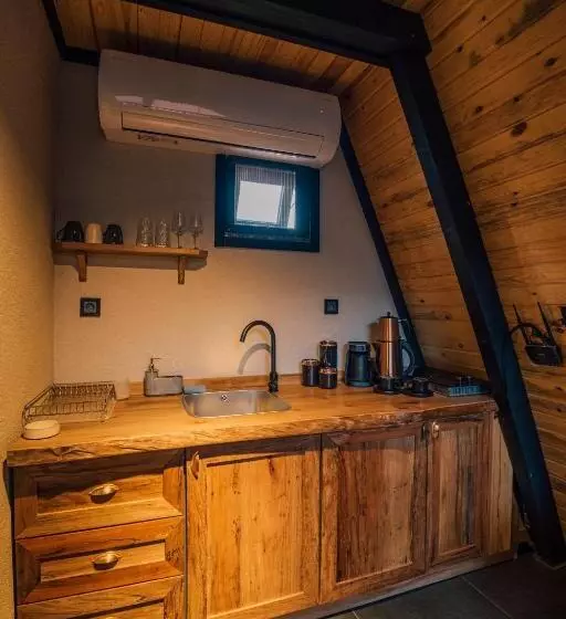 Aamiaismajoitus (B&B) Karmatte Bungalow