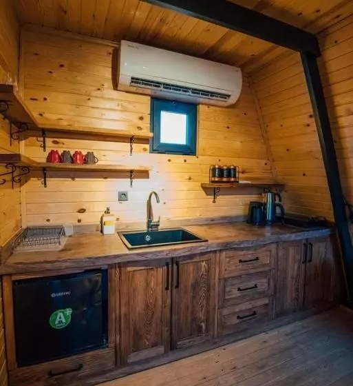 Aamiaismajoitus (B&B) Karmatte Bungalow