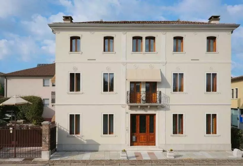 ベッドアンドブレックファースト Villa Margherita