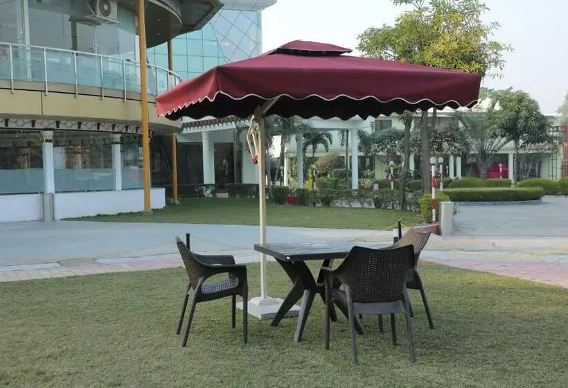 ホテル Drona Palace By Sr Leisure Inn