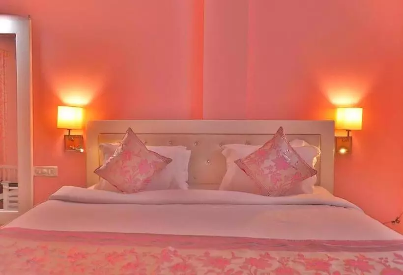 ホテル Drona Palace By Sr Leisure Inn