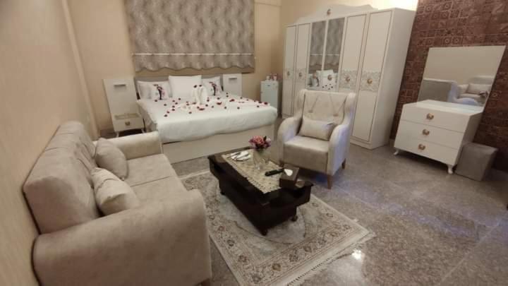 هتل Italian House