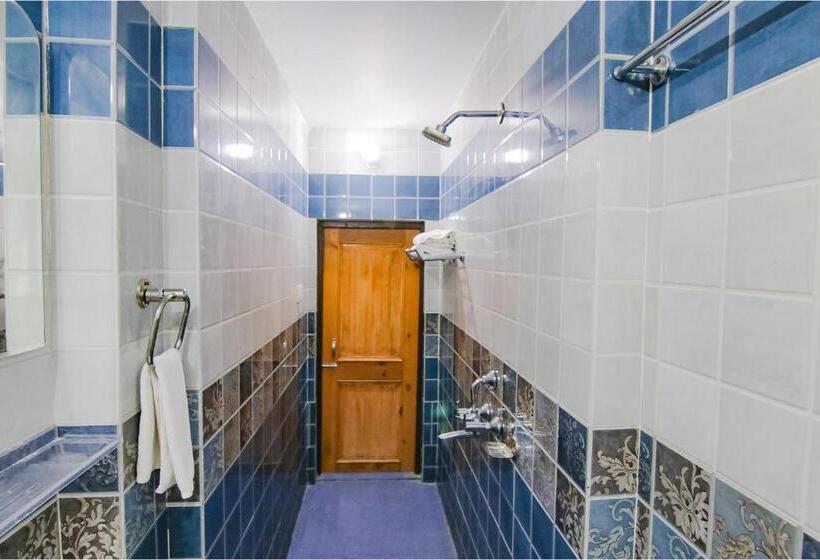 בית מלון כפרי Royal Green Buds