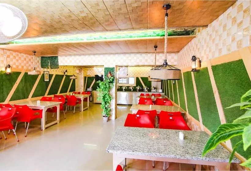 Hotelli Royal Green Buds