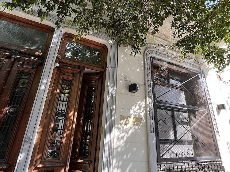 پانسیون Lounge Ba