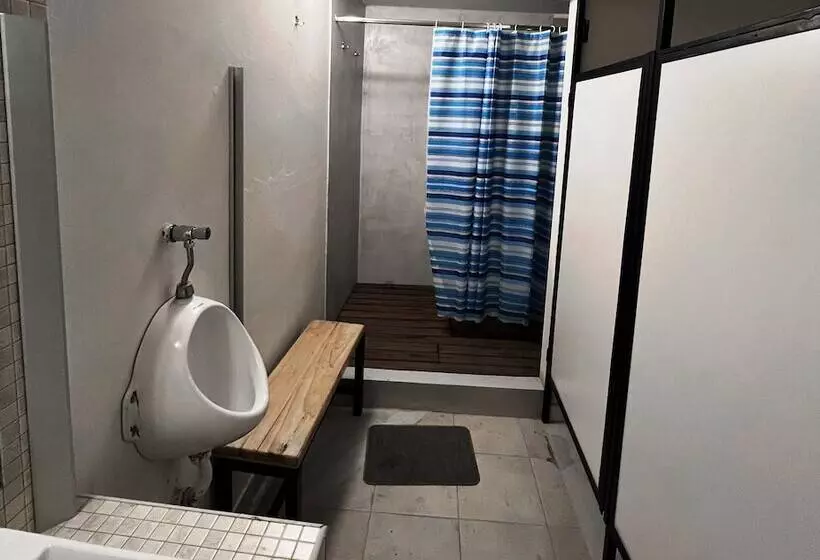 پانسیون Lounge Ba