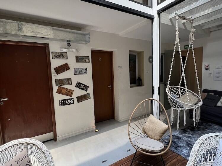 پانسیون Lounge Ba