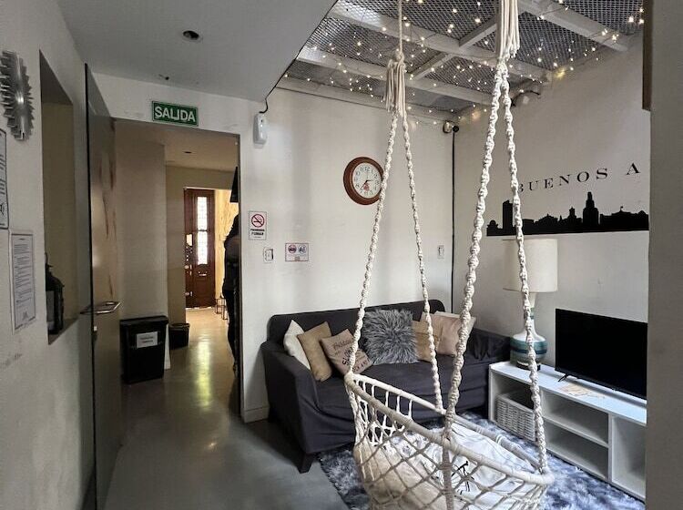 پانسیون Lounge Ba