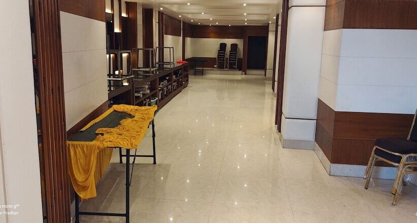 בית מלון כפרי Samrat