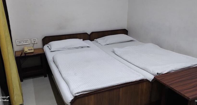 בית מלון כפרי Samrat