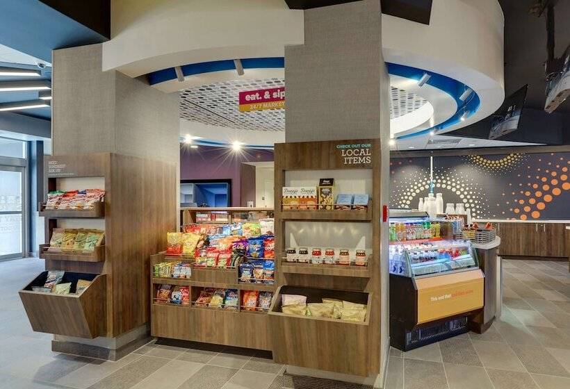 Отель Tru By Hilton Smithfield I95