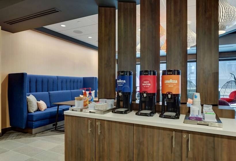 Отель Tru By Hilton Smithfield I95