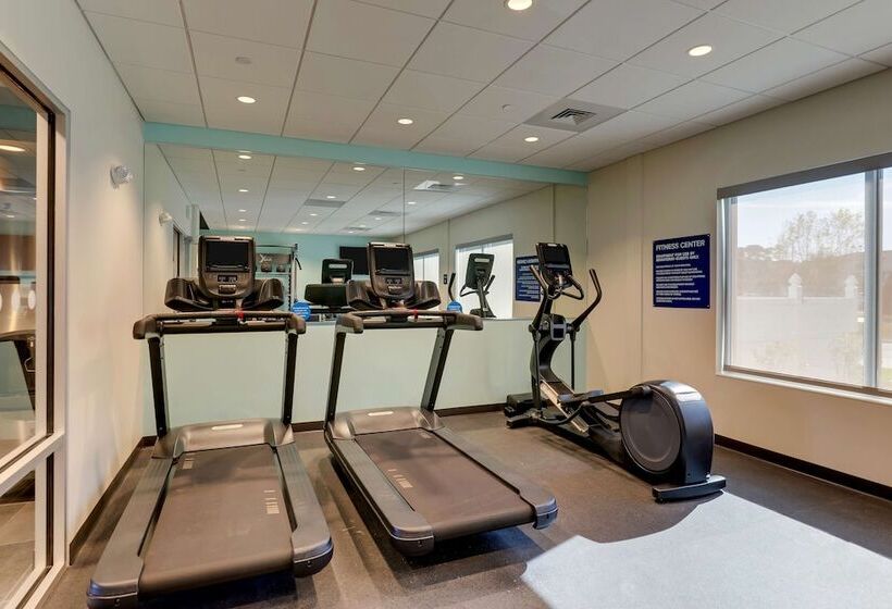 Отель Tru By Hilton Smithfield I95