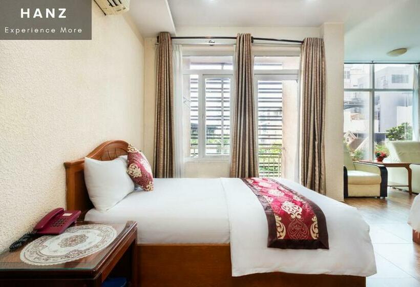 Hotel Hanz Queen Airport