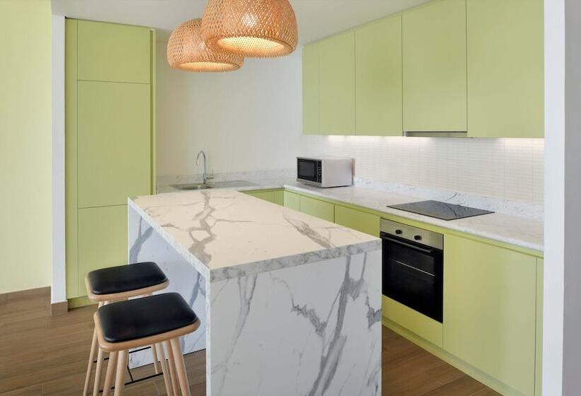 هتل Element By Westin City Center Doha