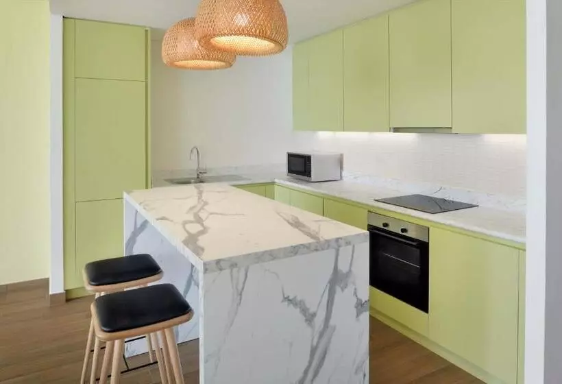 هتل Element By Westin City Center Doha