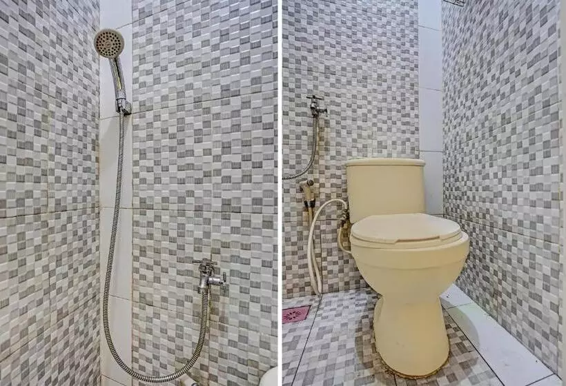 Hotelli Oyo 91795 Kos Jeehel Syariah