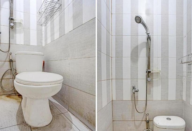 Hotelli Oyo 91795 Kos Jeehel Syariah