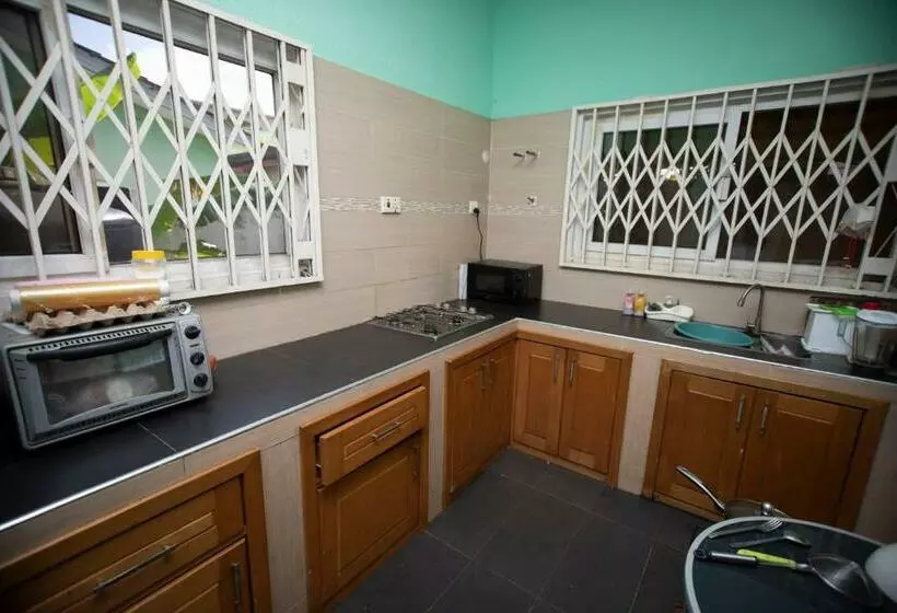 Majatalo Marysin Guest House