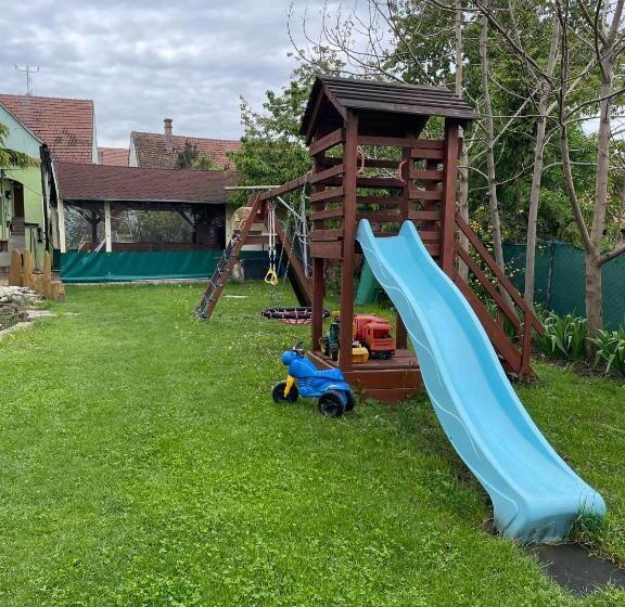 Пансион Na úpatí Pálavy