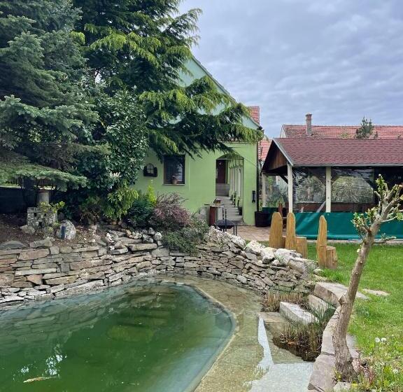 Пансион Na úpatí Pálavy