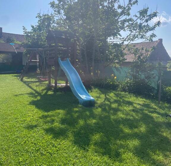 Пансион Na úpatí Pálavy