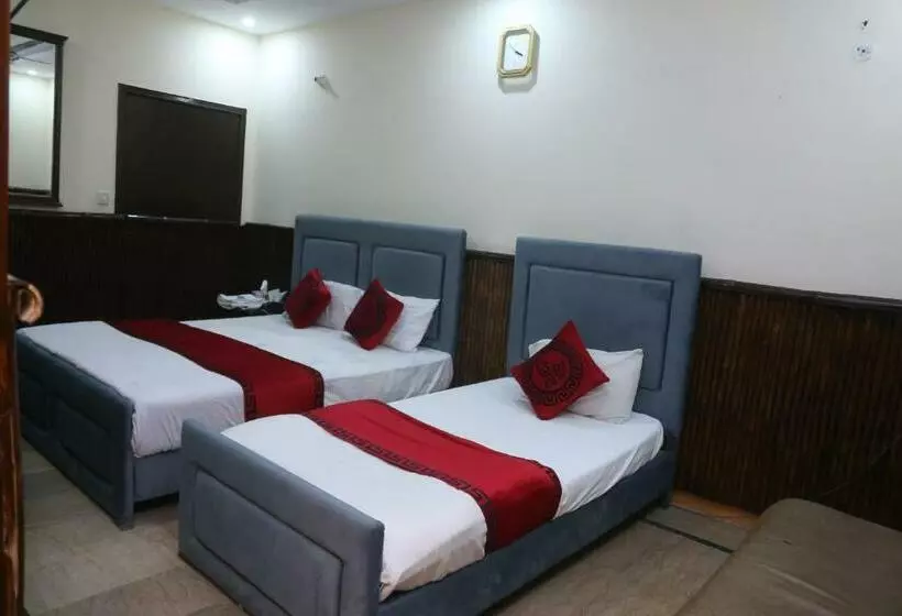 هتل Zea Care Johar Town Lahore