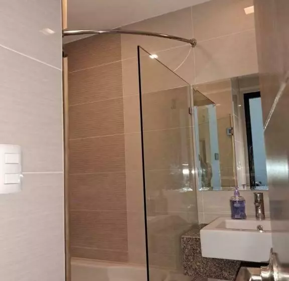 Mactan 8newtown Boulevard
