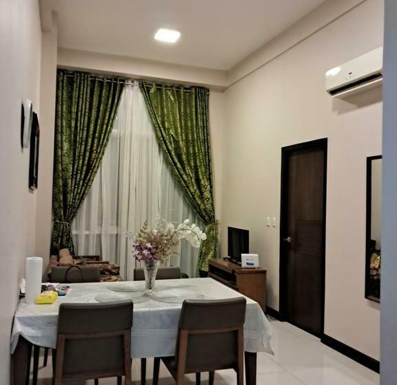 Mactan 8newtown Boulevard