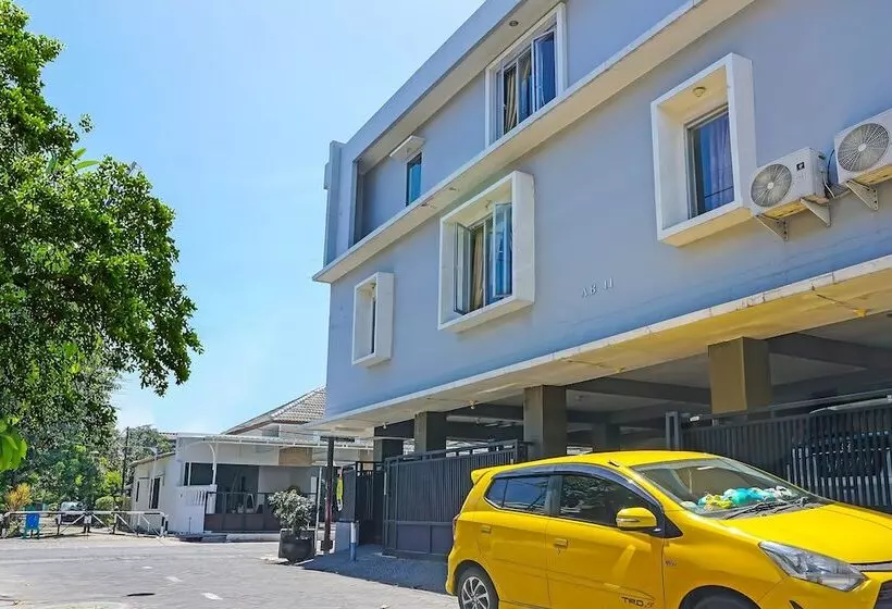 Hotelli Reddoorz Syariah At Delta Sari Aloha Waru