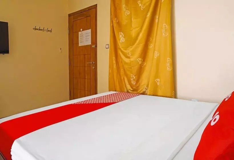 Hotelli Reddoorz Syariah At Delta Sari Aloha Waru