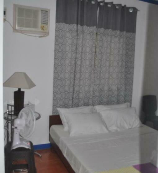 Meraki Dive Center & Resort