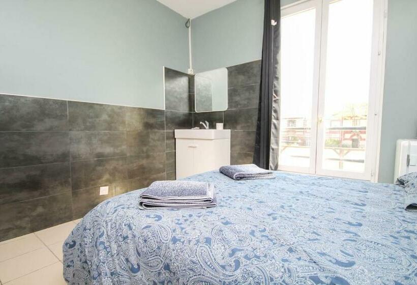 Bed and Breakfast 03  Chambre Avec Lit Double Proche Paris Et Transports Wifi