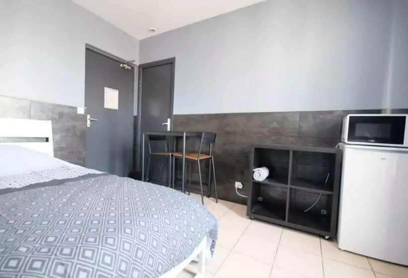 Aamiaismajoitus (B&B) 03  Chambre Avec Lit Double Proche Paris Et Transports Wifi