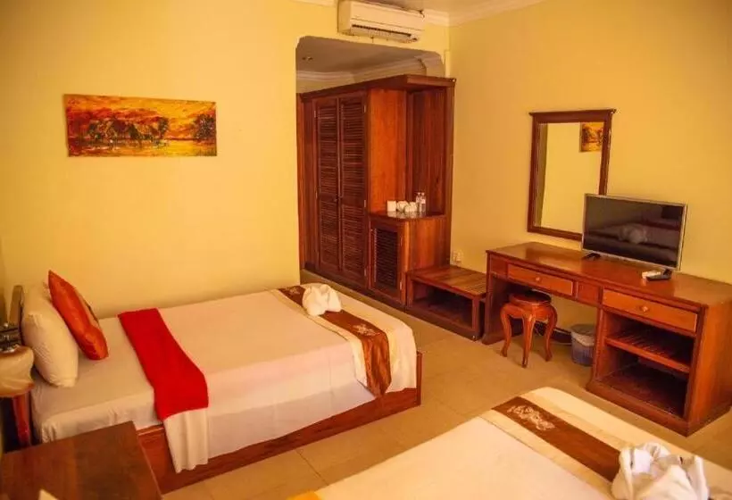 Hotelli Angkor Indian