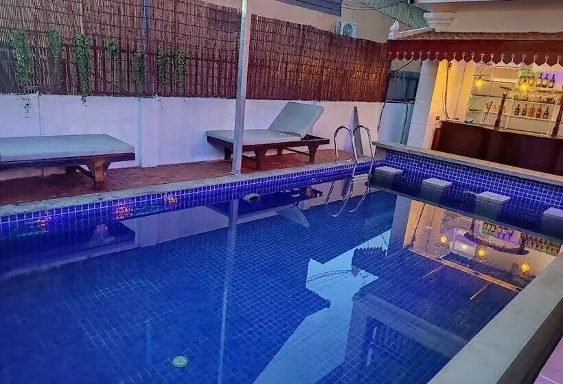 Hotelli Angkor Indian