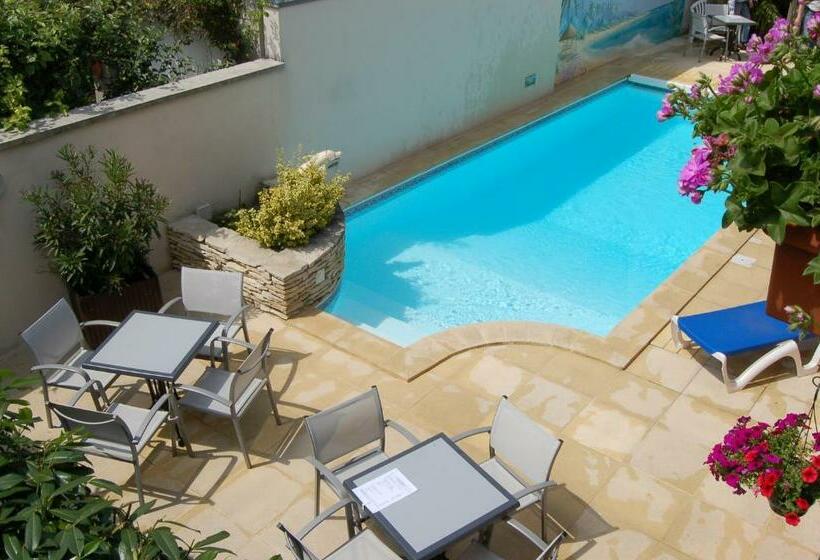 Logis Hotel Au Tambour