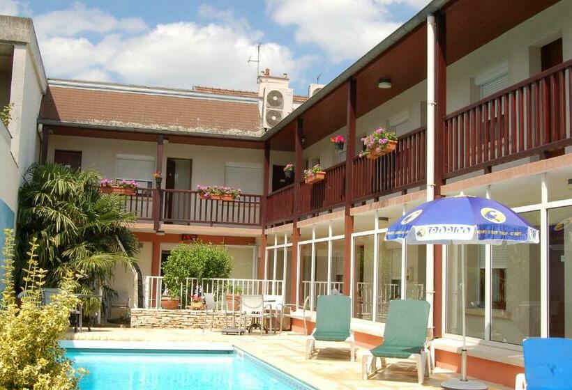 Logis Hotel Au Tambour