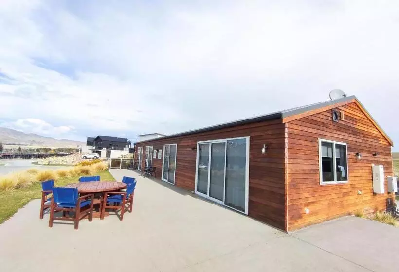 ペンション Antair Lakeview Lodge