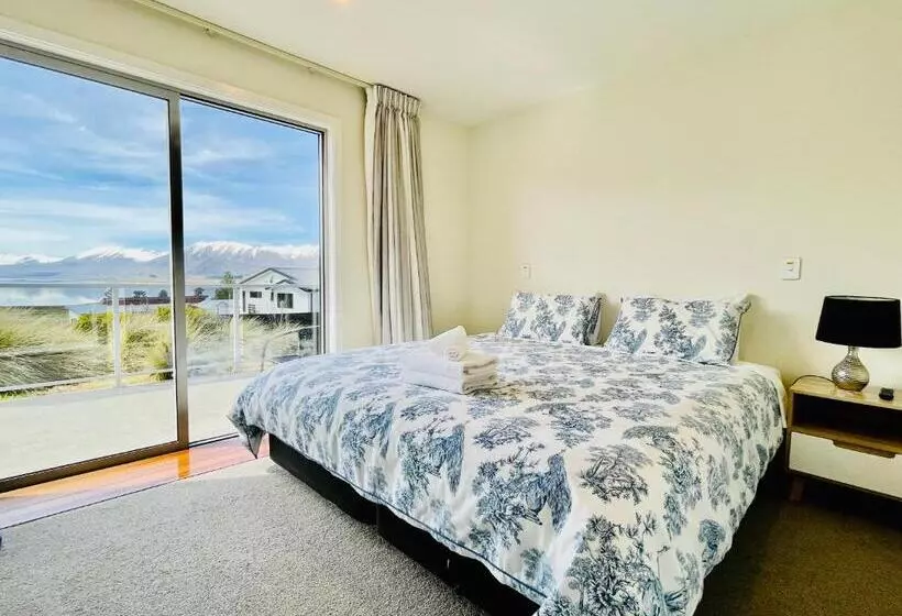 ペンション Antair Lakeview Lodge