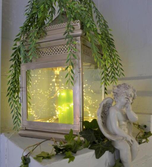 פנסיון Enchanted Escape