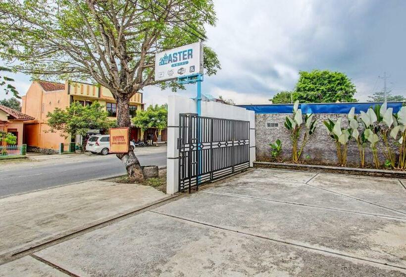 Spot On 91709 Aster Hotel Syariah