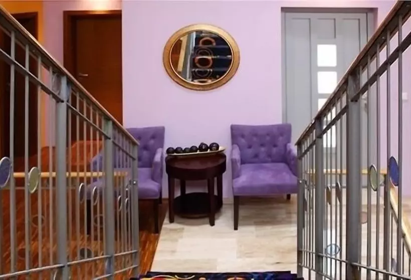 هتل 365